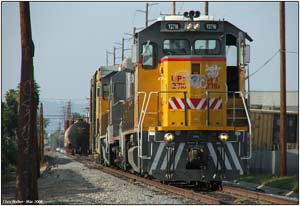 UPY2716 is standard fare for yard switchers out of West Anaheim these days. Here this Genset is seen working the switching duties at International Paper (Formerly Weyhauser) north of Ball